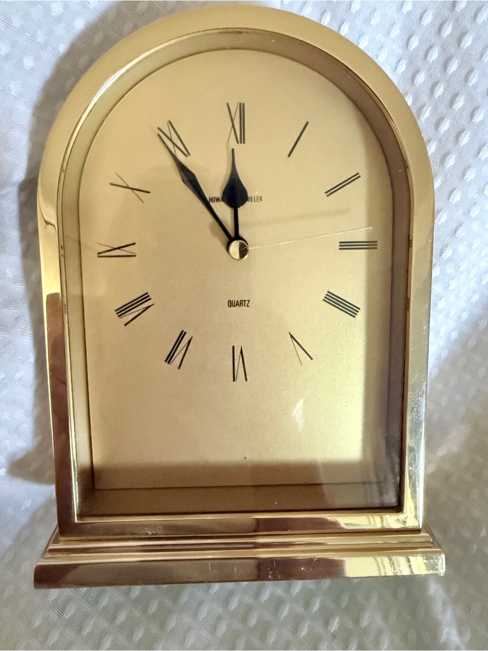 Vintage Howard Miller Brass Arch Desk Clock - Quartz Arched Mantel Clock 7.5"